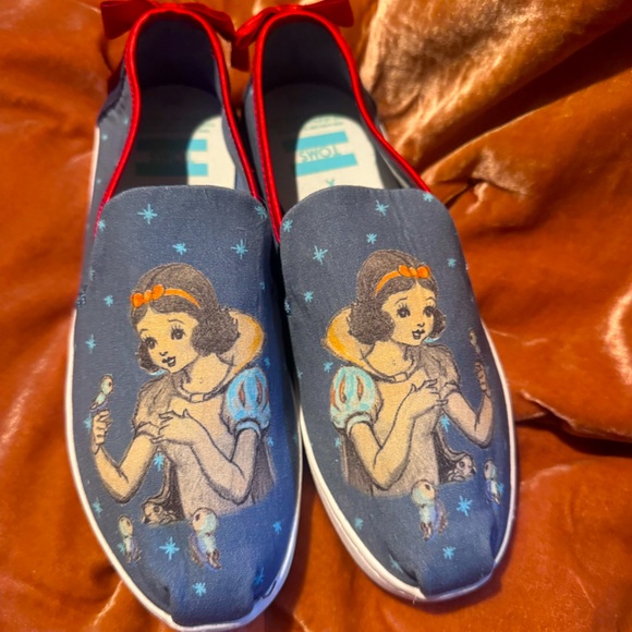 TOMS Limited Edition Womens Alpargata Blue Snow White Canvas Shoes NWOT 6.5W - Picture 7 of 9